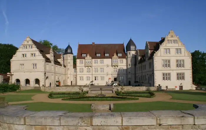 Aerzen - Schloss-Schwobber Gartenansicht 0193 a