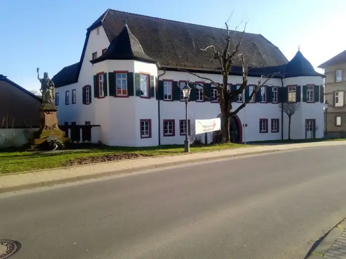 Ahorn - Schloss Eubigheim 2