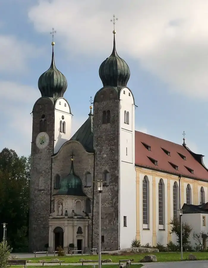 Altenmarkt a.d.Alz - Klosterkirche St. Margarethen, Kloster Baumburg