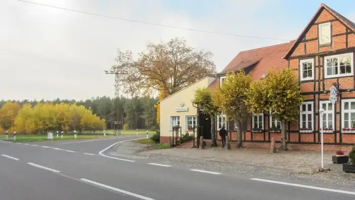 Altmärkische Höhe - LosseTannenk Preussischer Rundsockelstein 215-03