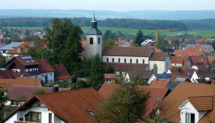 Bad Boll - Bad-Boll-Stiftskirche-von-Sueden