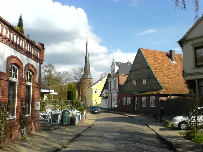 Barmstedt - Blick zur Kirche