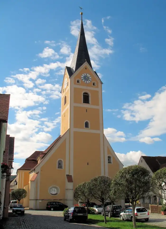 Berching - Stadtpfarrkirche Mariä Himmelfahrt (Berching)