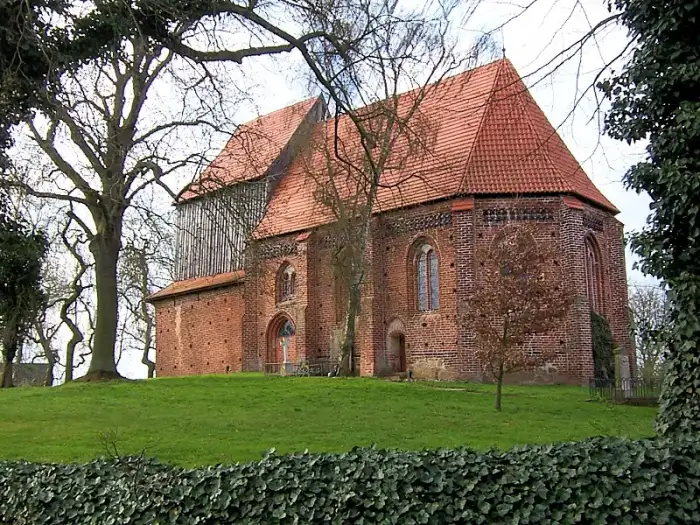 Bobitz - Kirche in Dambeck