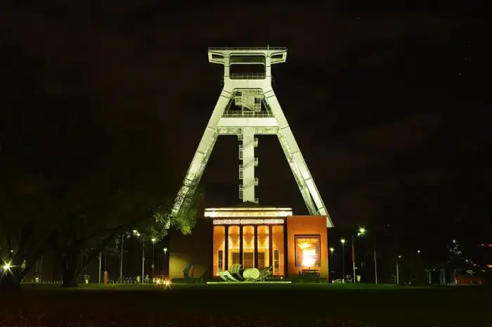 Bochum - Bergbaumuseum Bochum bei Nacht