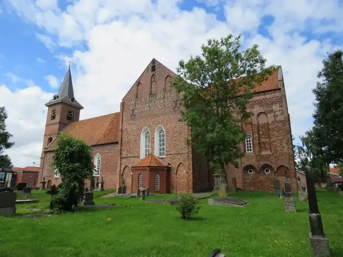 Bunde - Sankt Martinskirche zuidzijde