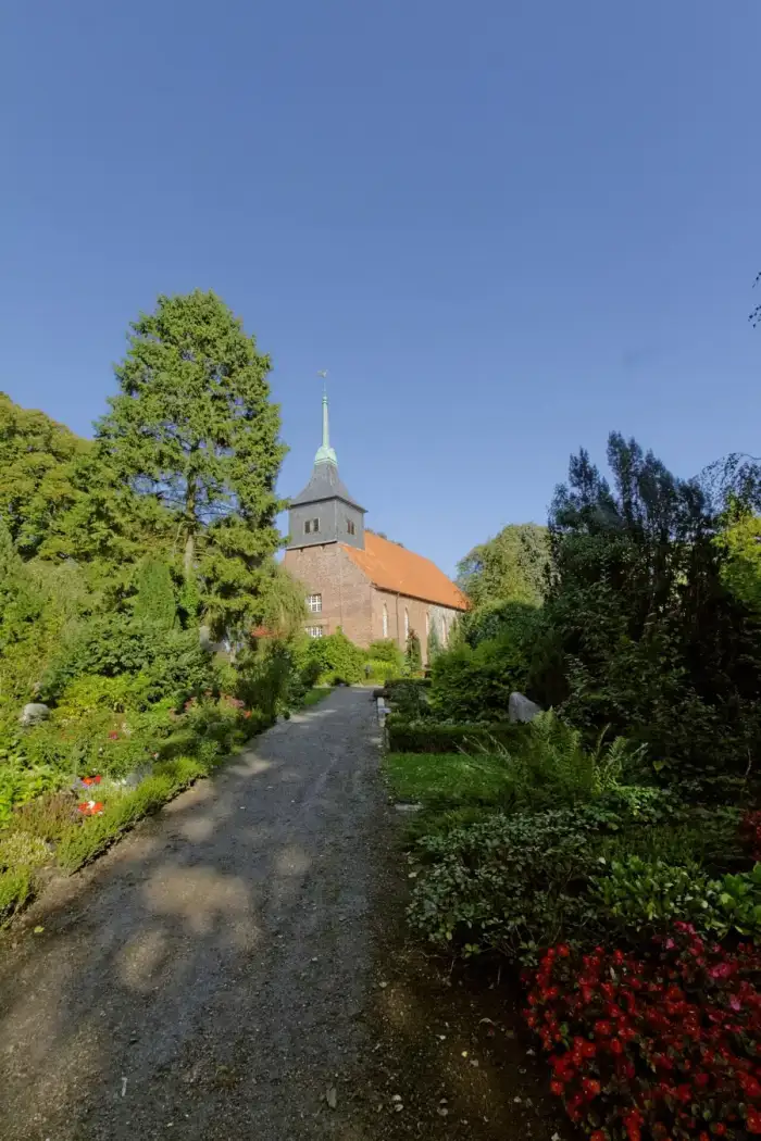 Dänischenhagen - Daenischenhagen Kirchenstrasse 7081