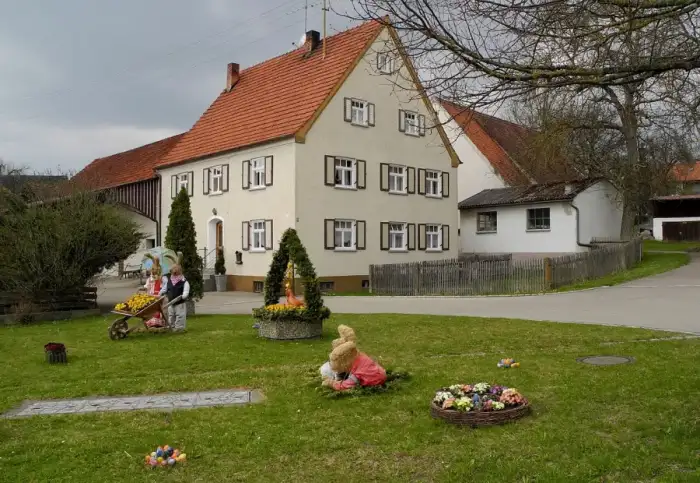 Dürrlauingen - Dürrlauingen-Osterdekoration in Mönstetten