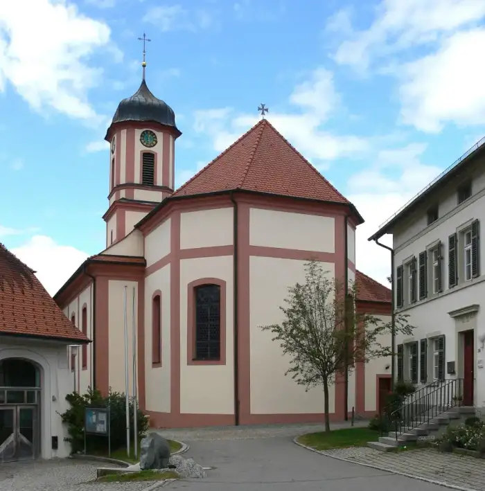 Ebersbach-Musbach - Ebersbach Pfarrkirche außen Chor