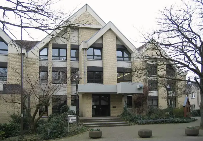 Ense - Ense-Bremen-Rathaus1-Asio