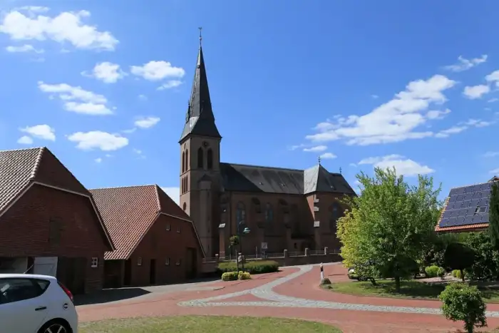 Esterwegen - Esterwegen - Brink + St. Johannes 01 ies