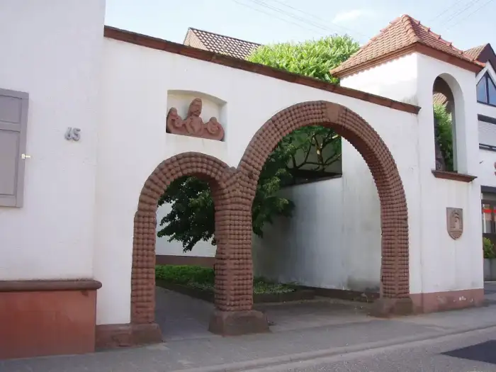 Freckenfeld - Freckenfeld Dampfnudeltor