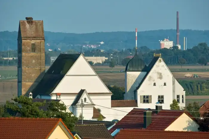 Gablingen - Pfarrkirche und Fuggerschloß-2