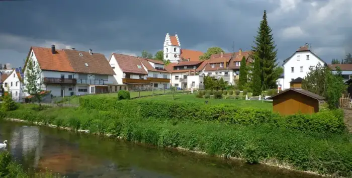 Gammertingen - Gammertingen - Lauchert mit Stadtansicht und Kirche