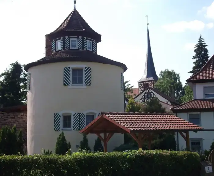 Gerhardshofen - Rundturm in Dachsbach