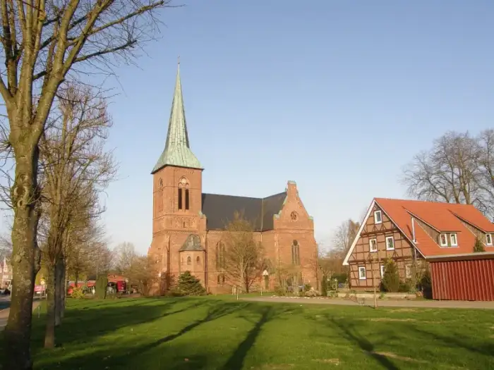 Gnarrenburg - Kuhstedt 2010 -Erlöserkirche- by-RaBoe 004