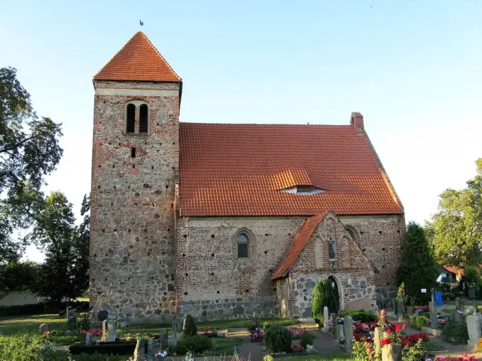 Grabowhöfe - Sommerstorf Kirche 2009-08-31 177