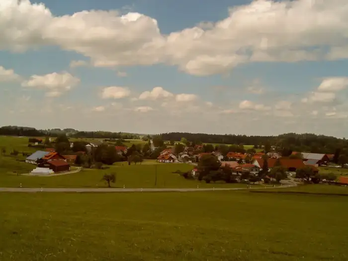 Grünenbach - Schönau, dorpszicht foto2 2009-05-31 13.43