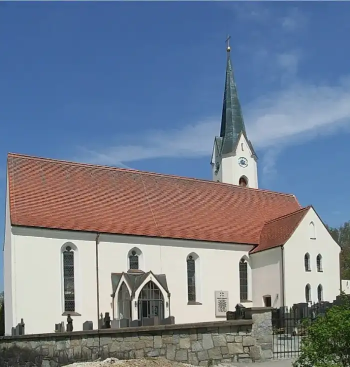 Haarbach - Pfarrkirche Haarbach-2