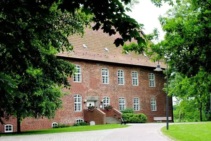 Hagen im Bremischen - Burg zu Hagen 01-06-05
