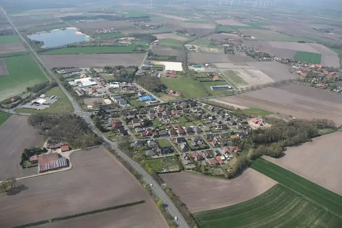 Heede - 2013-05-03 Fotoflug Nordholz Papenburg HP 2275
