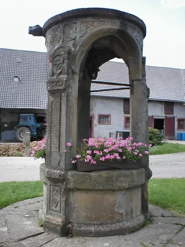 Helmstadt-Bargen - Helmstadt-brunnen-web