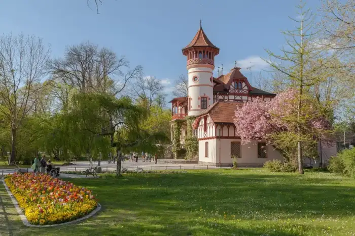 Herrsching a.Ammersee - Kurparkschlösschen, Herrsching, Alemania 2012-05-01, DD 01