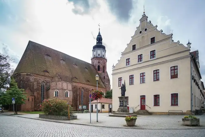 Herzberg (Elster) - Herzberg Elster Marienkirche Rathaus-01
