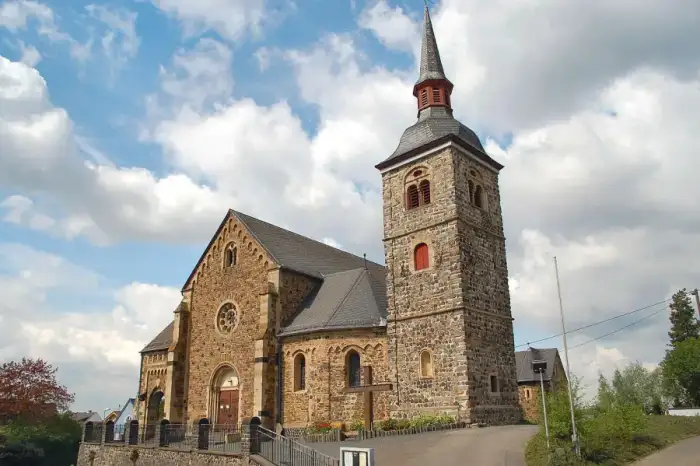 Kasbach-Ohlenberg - Kasbach-Ohlenberg Kirche