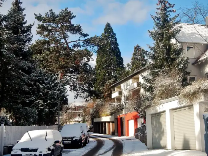 Korntal-Münchingen - Winterliche Straße in Korntal-Münchingen - panoramio