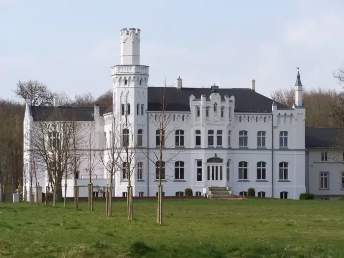 Kramerhof - Groß Kedingshagen, Schloss