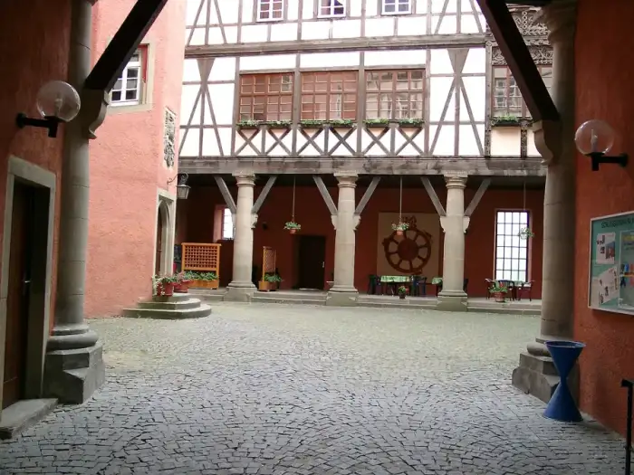 Künzelsau - Kuenzelsau Residenzschloss Innenhof