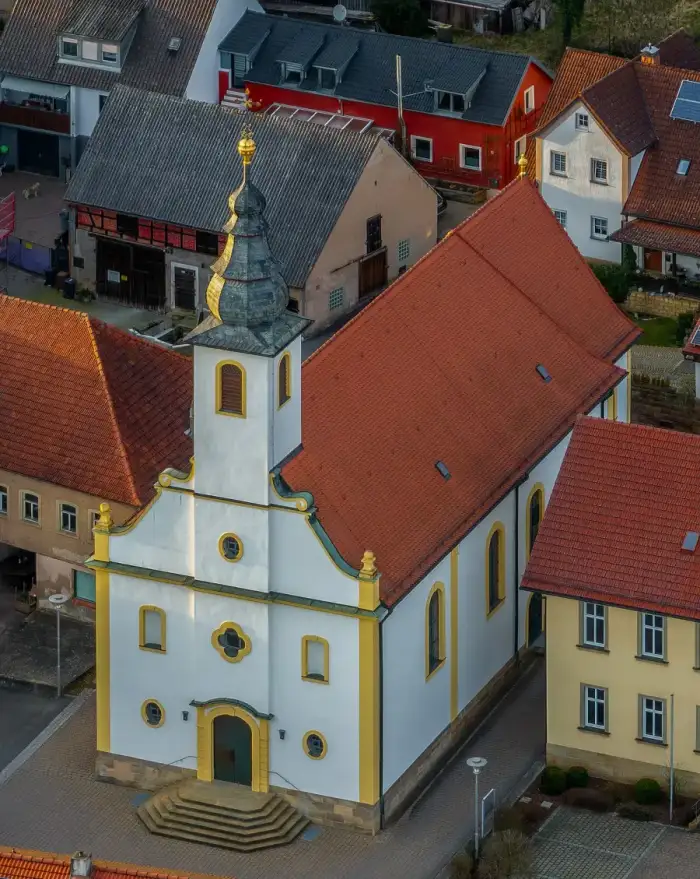 Lauter - Lauter Katholische Pfarrkirche St. Laurentius Luftbild-20240303-RM-163330