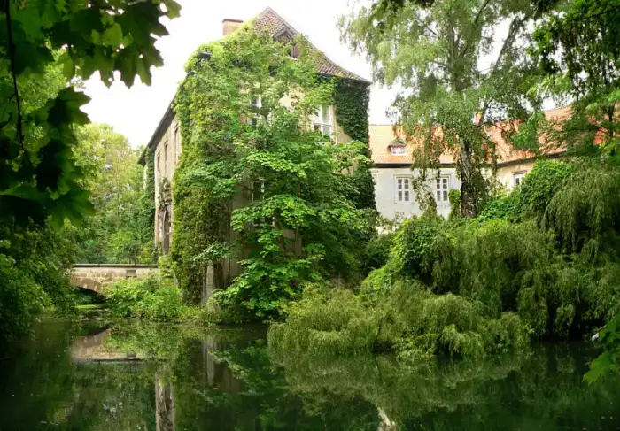 Lehre - Wendhausen Schloss Westen