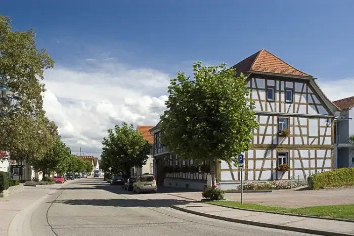 Leimersheim - Leimersheim - 2007-CC-BY-SA SYNTAXYS Achim Lammerts