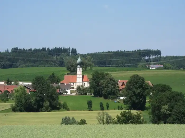 Lengdorf - NiedergeislbachKirche Lengdorf-03
