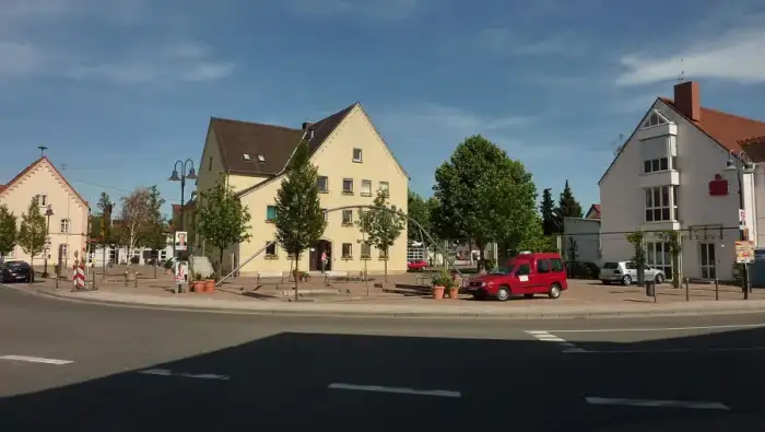 Lingenfeld - Rathausplatz Lingenfeld