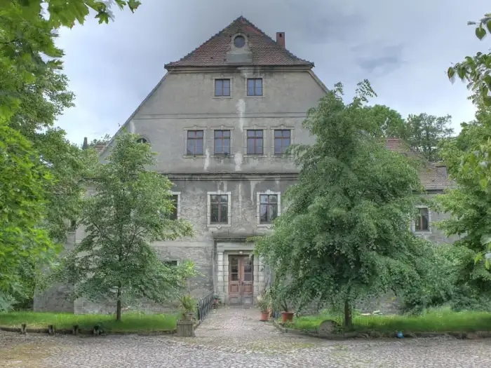 Lossatal - Schloss Falkenhain HDR tone mapping