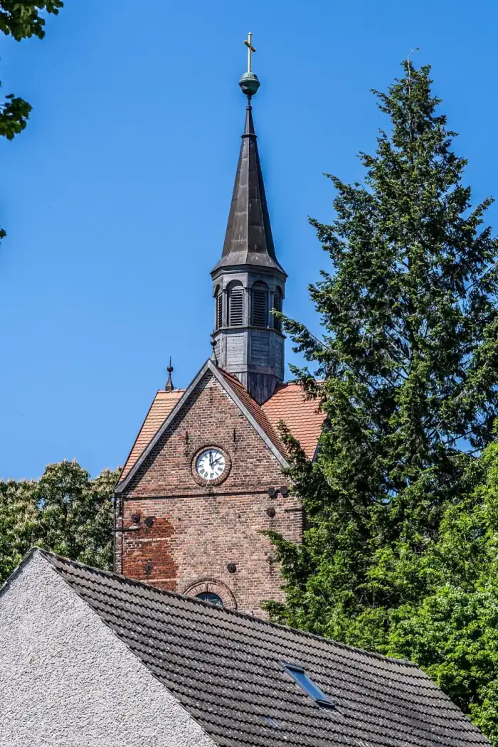 Lunow-Stolzenhagen - Lunow Dorfkirche