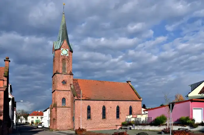 Mackenbach - Protestantische Kirche Mackenbach