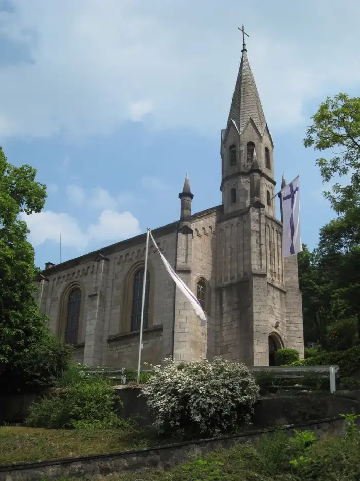 Marsberg - Niedermarsberg-Emmauskirche1-Asio