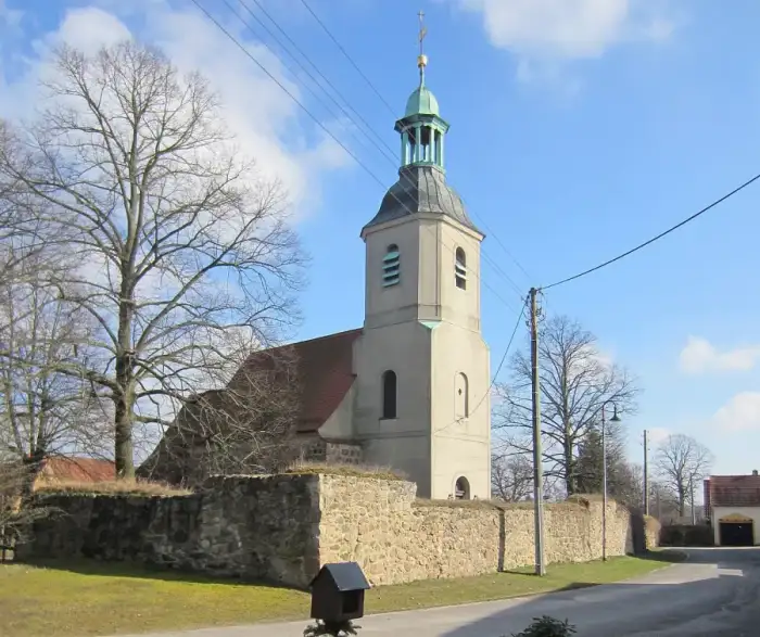 Massen-Niederlausitz - Dorfkirche Betten 03-2017 01