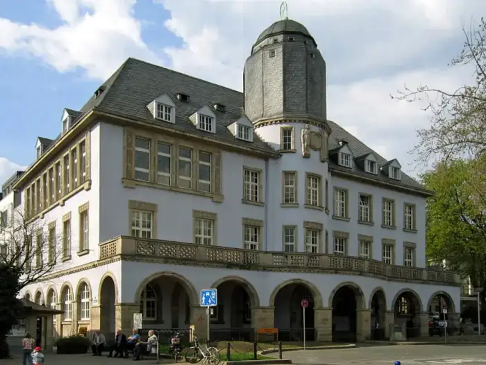 Menden (Sauerland) - Menden-Rathaus4-Asio
