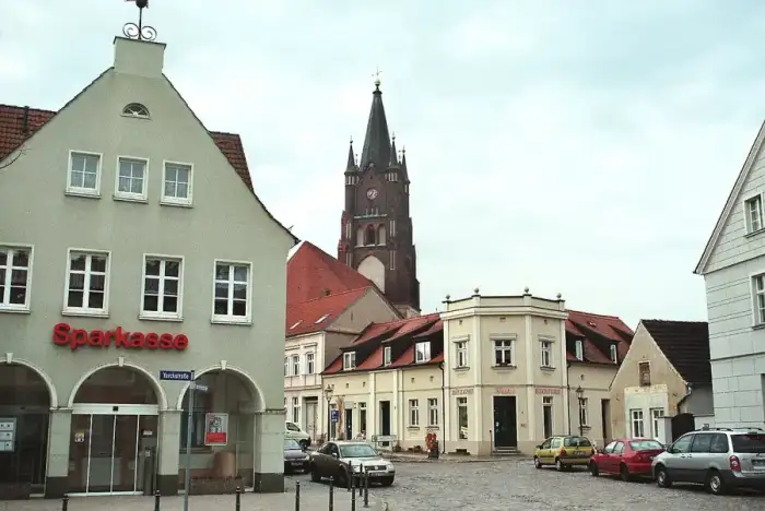 Mittenwalde - Mittenwalde (Mark), der Stadthausplatz