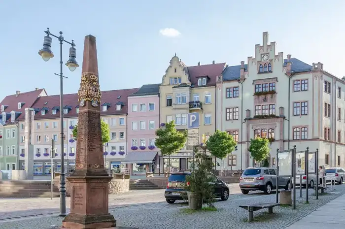 Mittweida - Mittweida, Markt, Postmeilensäule-20150721-006