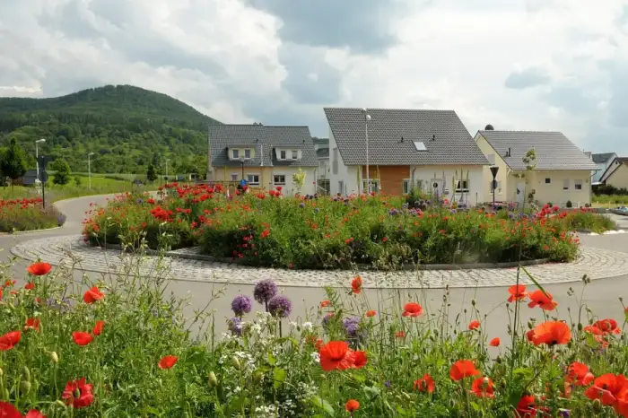 Mössingen - Kreisverkehr der Blumenstadt Mössingen