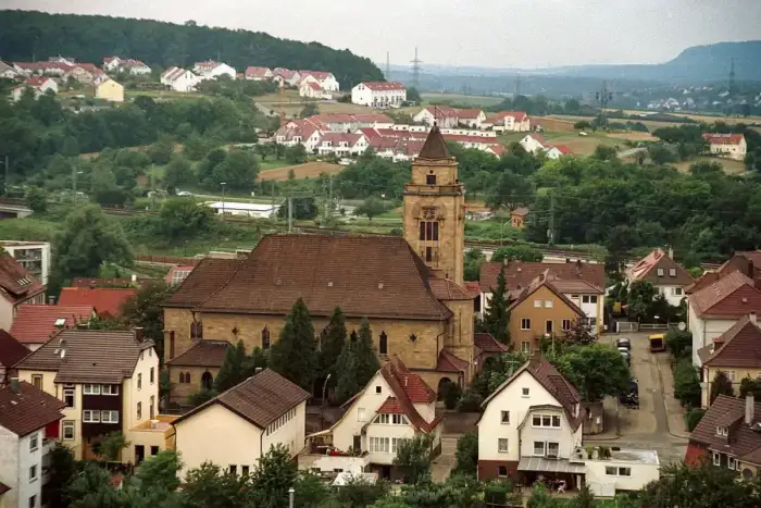 Mühlacker - Mühlacker - Herz-Jesu-Kirche - Ostseite - 2005-07-22
