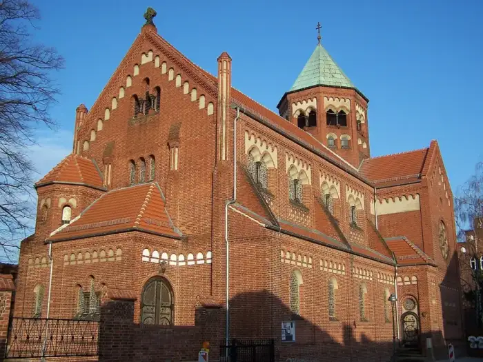 Nauen - Nauen Katholische Kirche 1
