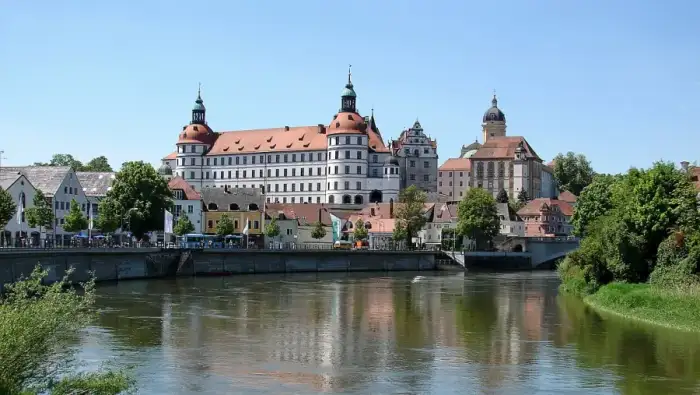 Neuburg a.d.Donau - Schloss Neuburg a.d. Donau 01