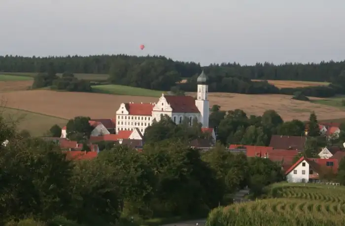 Neuburg a.d.Kammel - Edelstetten Blick von Westen 2